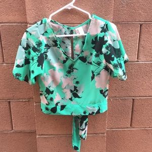 Janpana size small open back with tie top